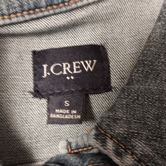 J. Crew Factory Women's Med-wash Denim Short Jean Jacket with Chest Pockets S - Picture 5 of 9